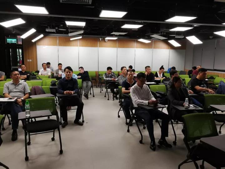 中港室內(nèi)環(huán)境凈化行業(yè)學(xué)術(shù)研討會暨中國室內(nèi)環(huán)境凈化治理專業(yè)委員會香港分會成立一周年紀(jì)念會議圓滿結(jié)束！