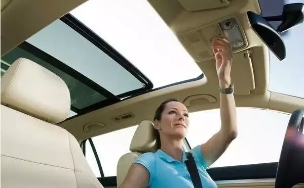 謹慎車內(nèi)“無影殺手”，趕快進行車內(nèi)甲醛治理！