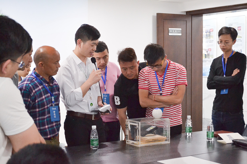 中國室內(nèi)裝飾協(xié)會室內(nèi)環(huán)境凈化治理專業(yè)委員會浙江中心第二期除醛技術(shù)交流峰會圓滿結(jié)束！