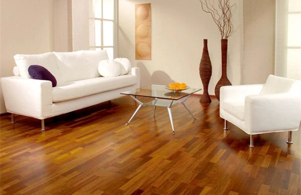 靠“甲醛超標(biāo)”上頭條的強(qiáng)化木地板，讓全國網(wǎng)友都坐不住了……